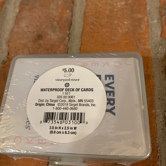 Waterproof Vineyard Vines cards - Picture 2 of 2